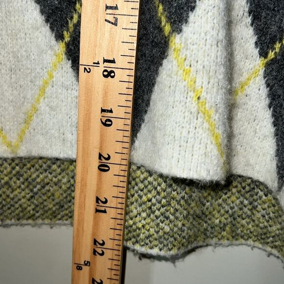 PRINGLE OF SCOTLAND X H&M size medium oversized Argyle Sweater grey yellow cream - Picture 2 of 9